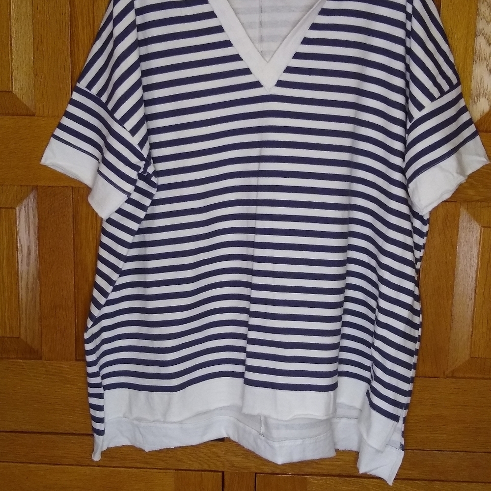 Easel navy & ivory striped oversize short sleeve hoodie - Picture 5 of 14